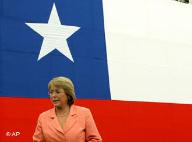 Bachelet asume presidencia de Chile