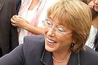 Bachelet alude al binominal y dice que transición no es perfecta