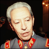 Ex jefe DINE entregó testimonio para el desafuero de Pinochet