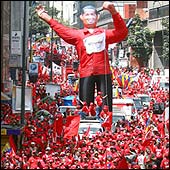 Chávez festeja sus más recientes éxitos políticos