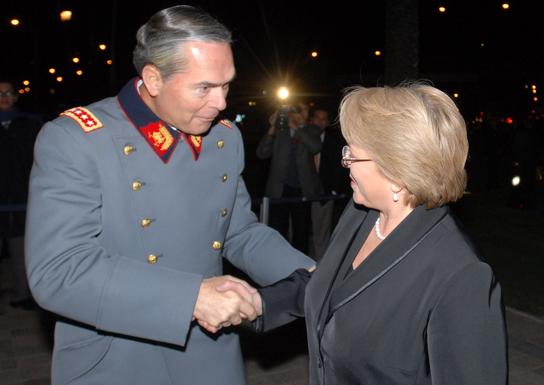 Bachelet dice que 'aquí no puede haber impunidad', pero si eso es lo que hay