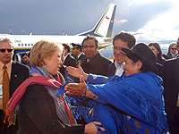 Bachelet destaca en La Paz gran amistad con Bolivia