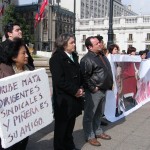 Presidenta Bachelet debe explicar visita clandestina de Uribe