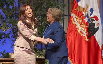 Bachelet y Fernández en nuevo Abrazo de Maipú