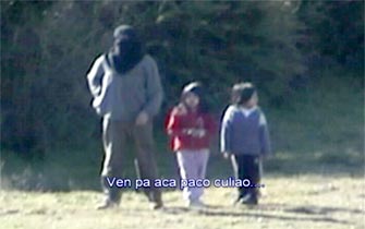 Video muestra a niños en violenta protesta mapuche