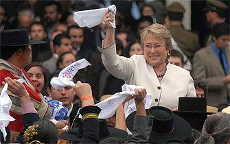 Protección social y democratización sellan gestión de Bachelet