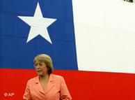 Para Michelle Bachelet, los funerales de Pinochet serán cuestión de Estado.
